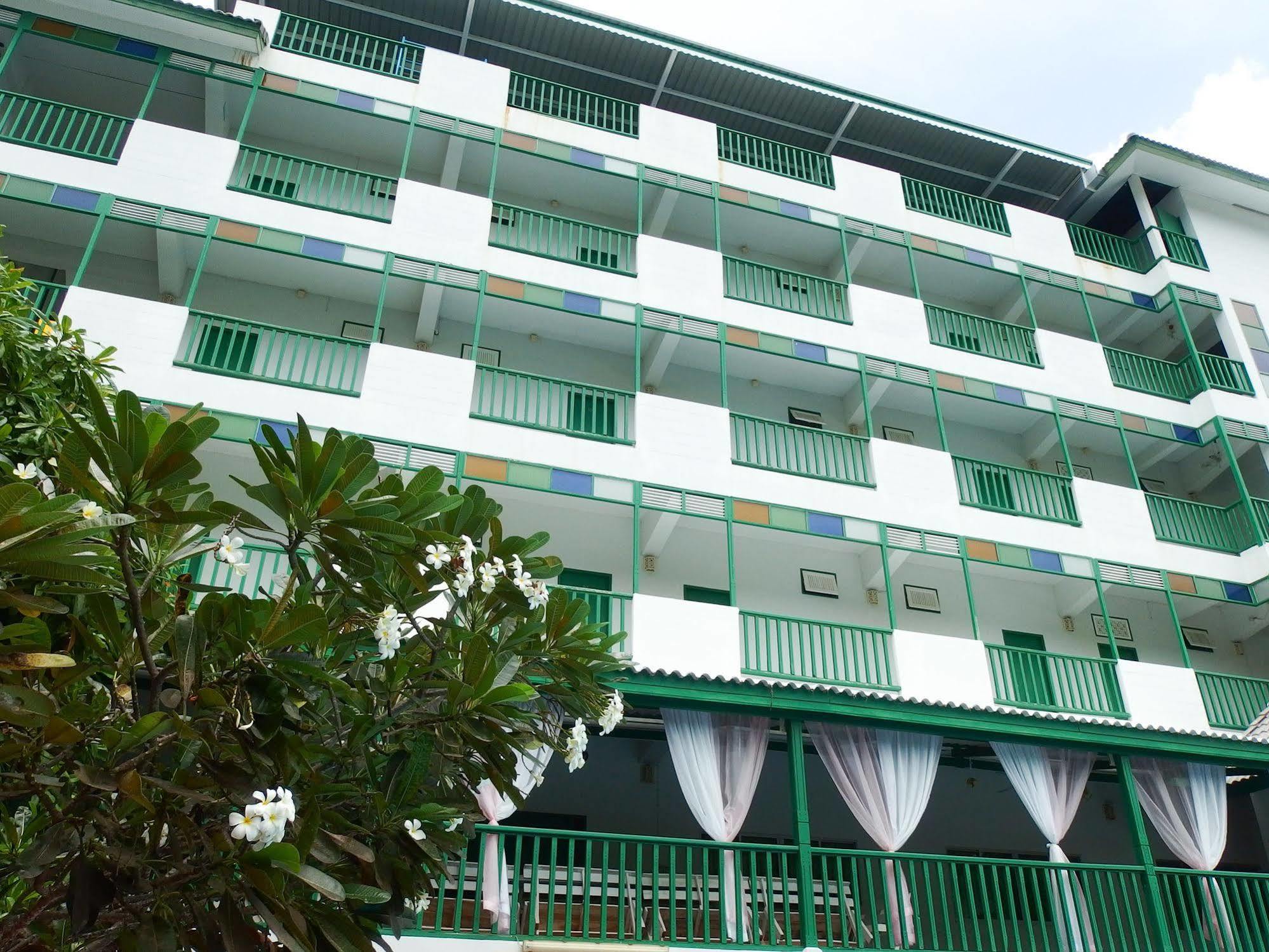Makmai Villa - Rayong Kültér fotó