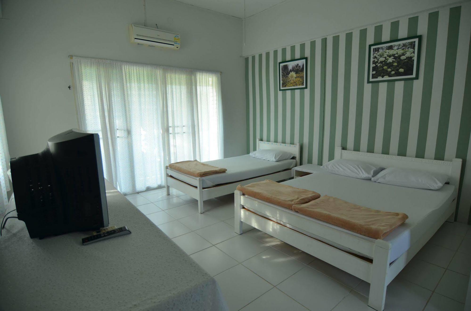 Makmai Villa - Rayong Kültér fotó